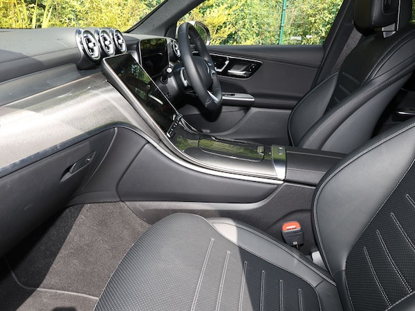 Used Mercedes-Benz GLC 2024 for sale - 75486401: Photo 2