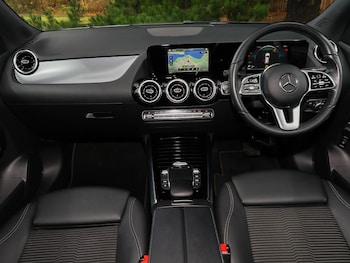 Used Mercedes-Benz GLA 2021 for sale - 77039445: Photo