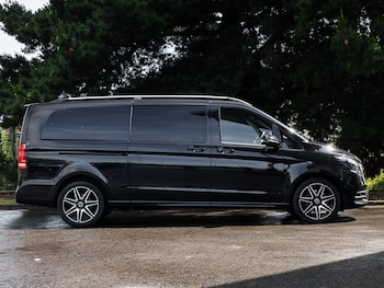 Used Mercedes-Benz V-Class 2024 for sale - 76708077: Photo