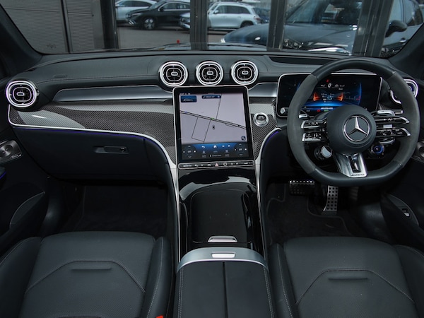 Used Mercedes-Benz GLC 2023 for sale - 74026049: Photo 2