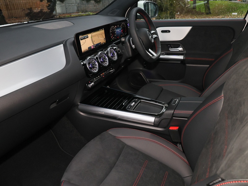 Used Mercedes-Benz GLA 2025 for sale - 76548741: Photo 5