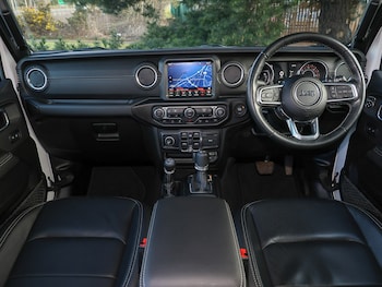 Used Jeep Wrangler 2021 for sale - 78572550: Photo