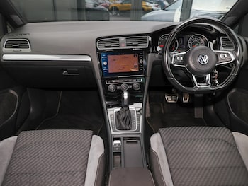 Used Volkswagen Golf 2020 for sale - 79433505: Photo