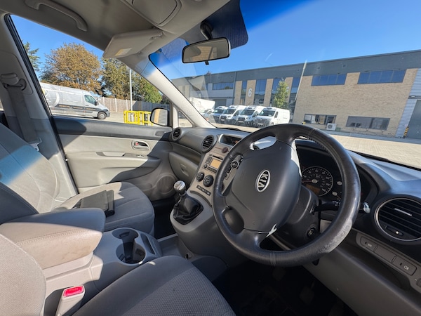 Used Kia Carens 2010 for sale - 75687117: Photo 9