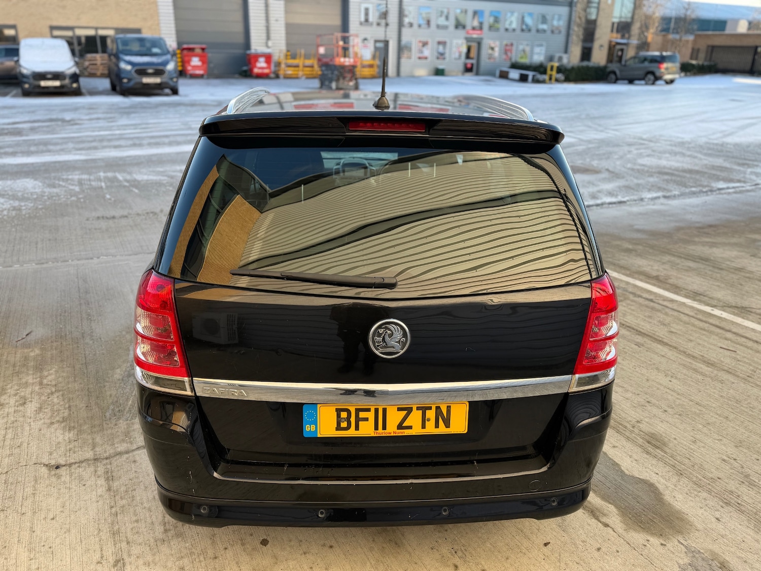 Used Vauxhall Zafira 2011 for sale - 77155241: Photo 4