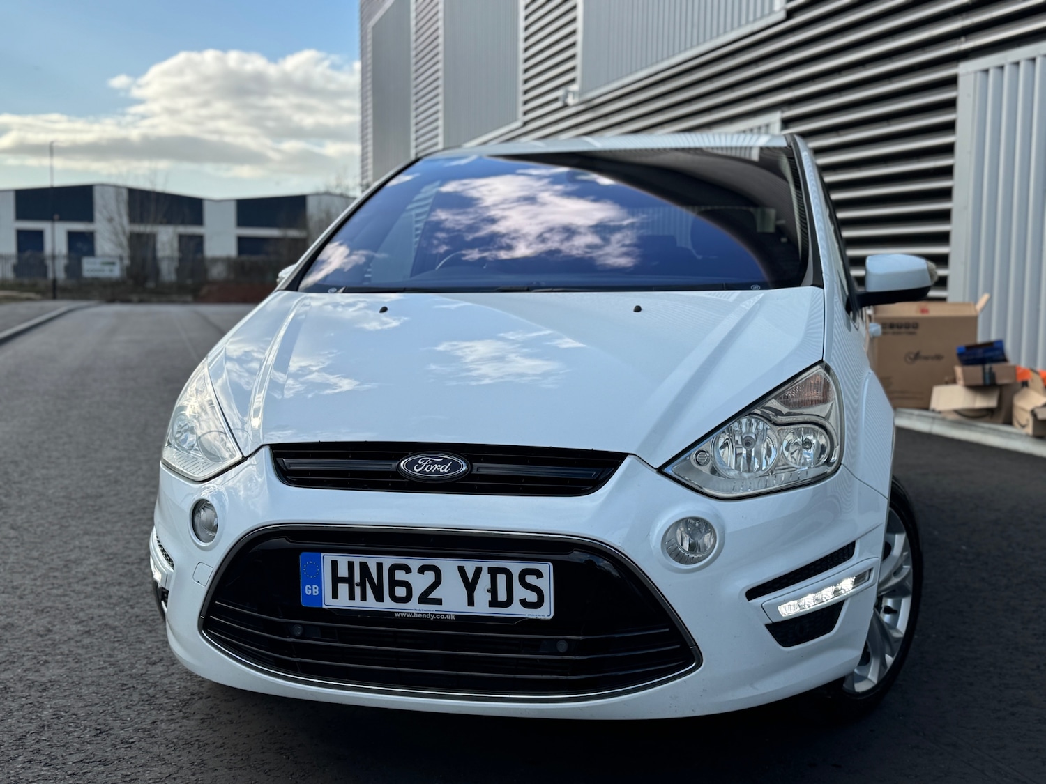 Used Ford S-Max 2012 for sale - 77837265: Photo 3