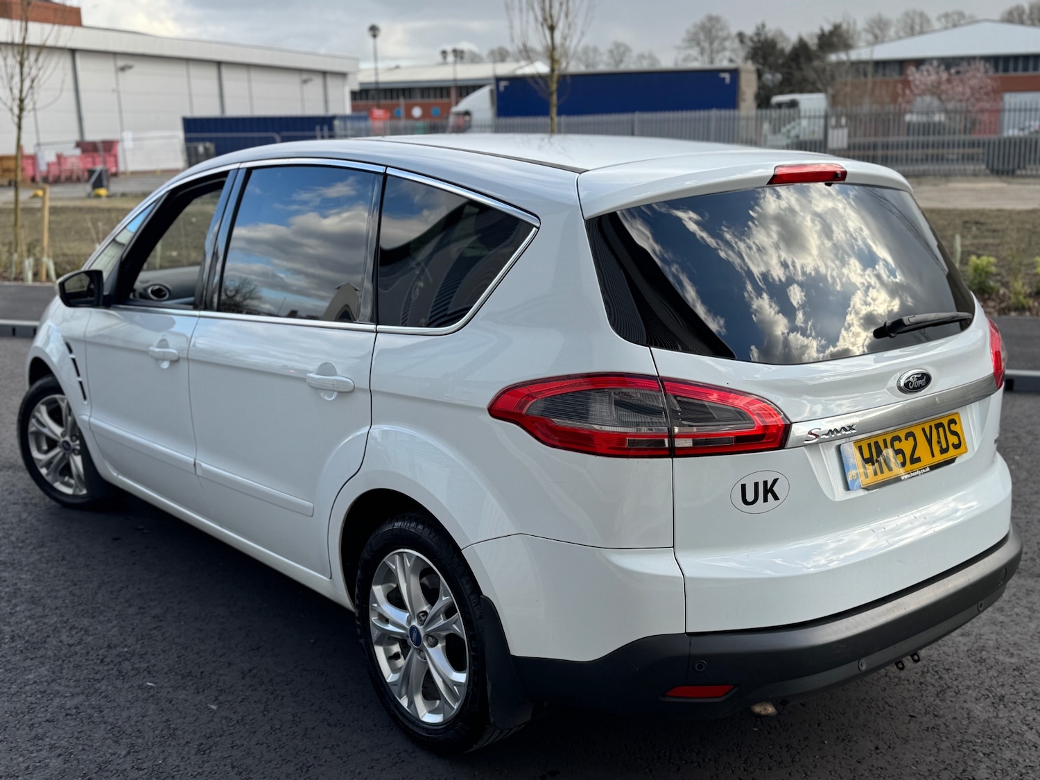 Used Ford S-Max 2012 for sale - 77837265: Photo 5