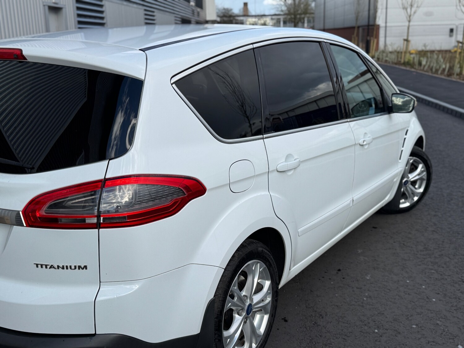 Used Ford S-Max 2012 for sale - 77837265: Photo 6