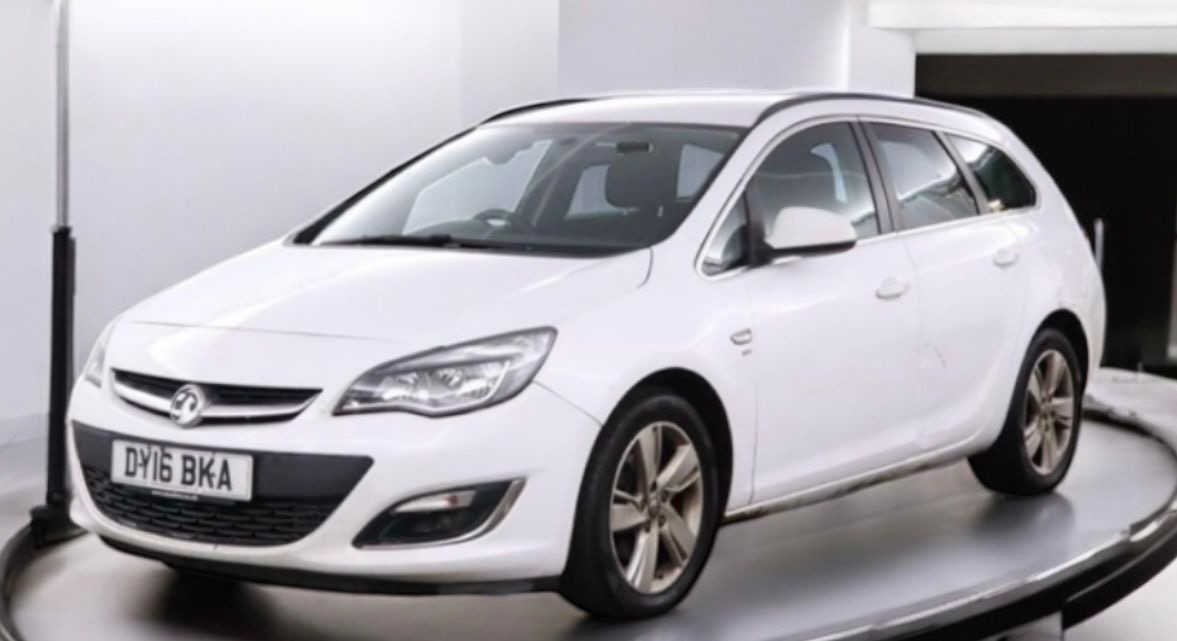Used Vauxhall Astra 2016 for sale - 76521456: Photo 1