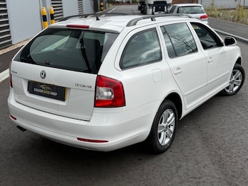 Used Skoda Octavia 2010 for sale - 78120841: Photo