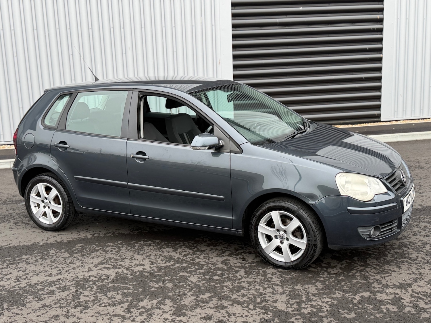 Used Volkswagen Polo 2009 for sale - 77791562: Photo 3