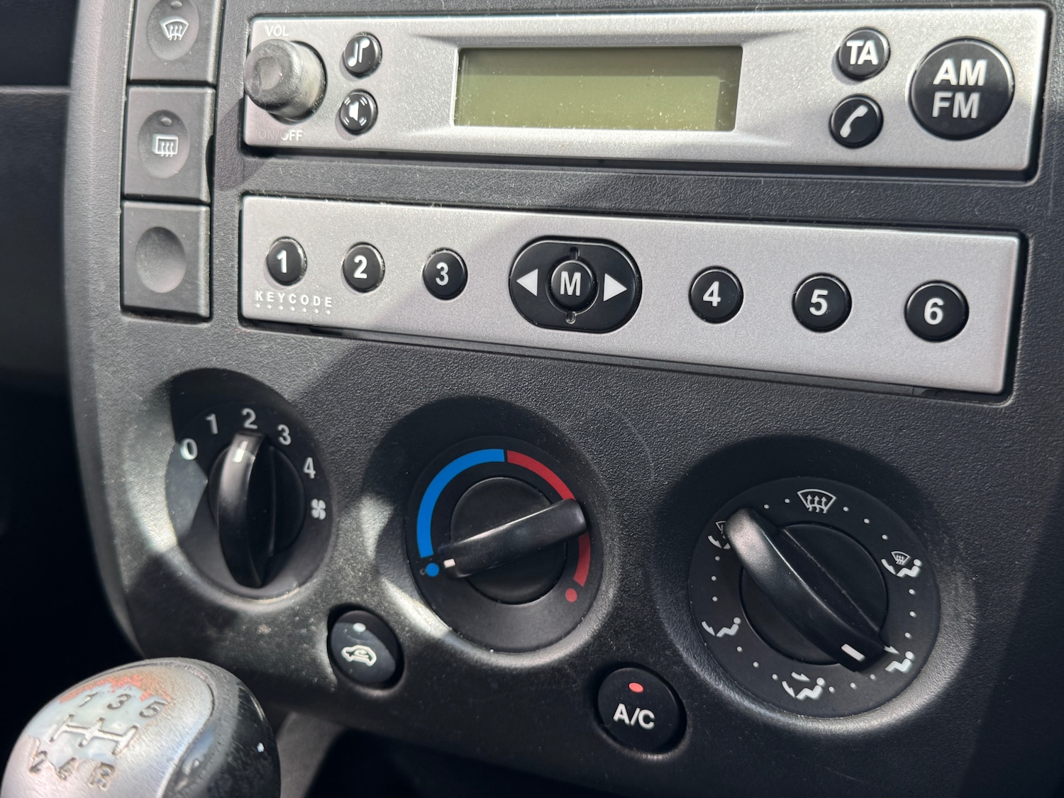 Used Ford Fiesta 2005 for sale - 78214074: Photo 13