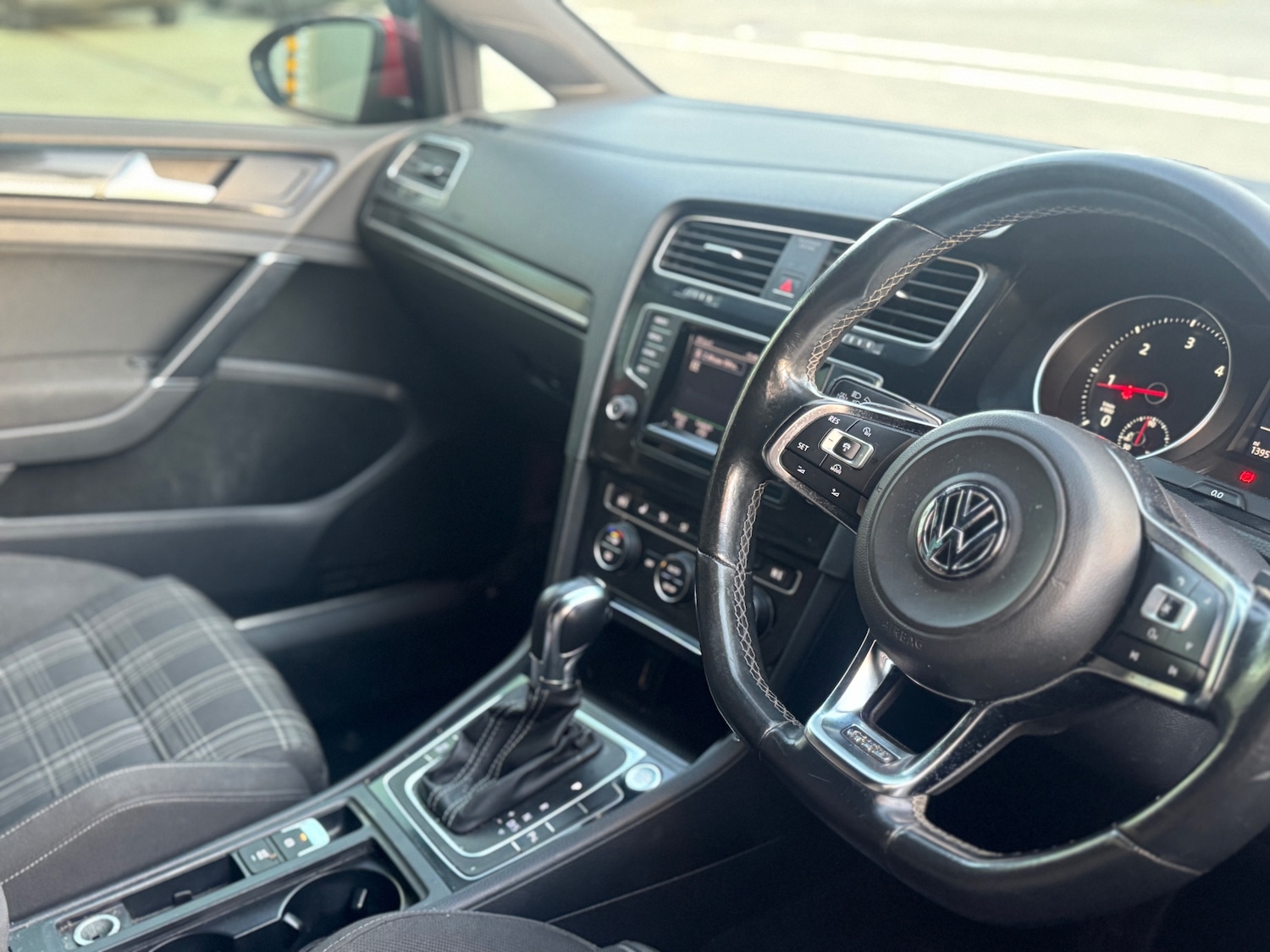 Used Volkswagen Golf 2013 for sale - 77622958: Photo 11