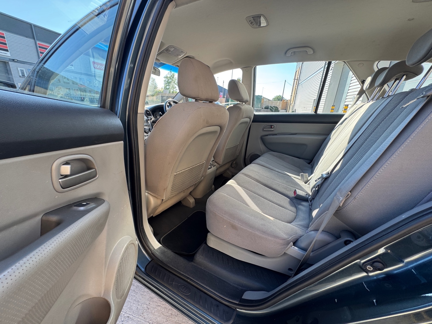 Used Kia Carens 2009 for sale - 78045767: Photo 8