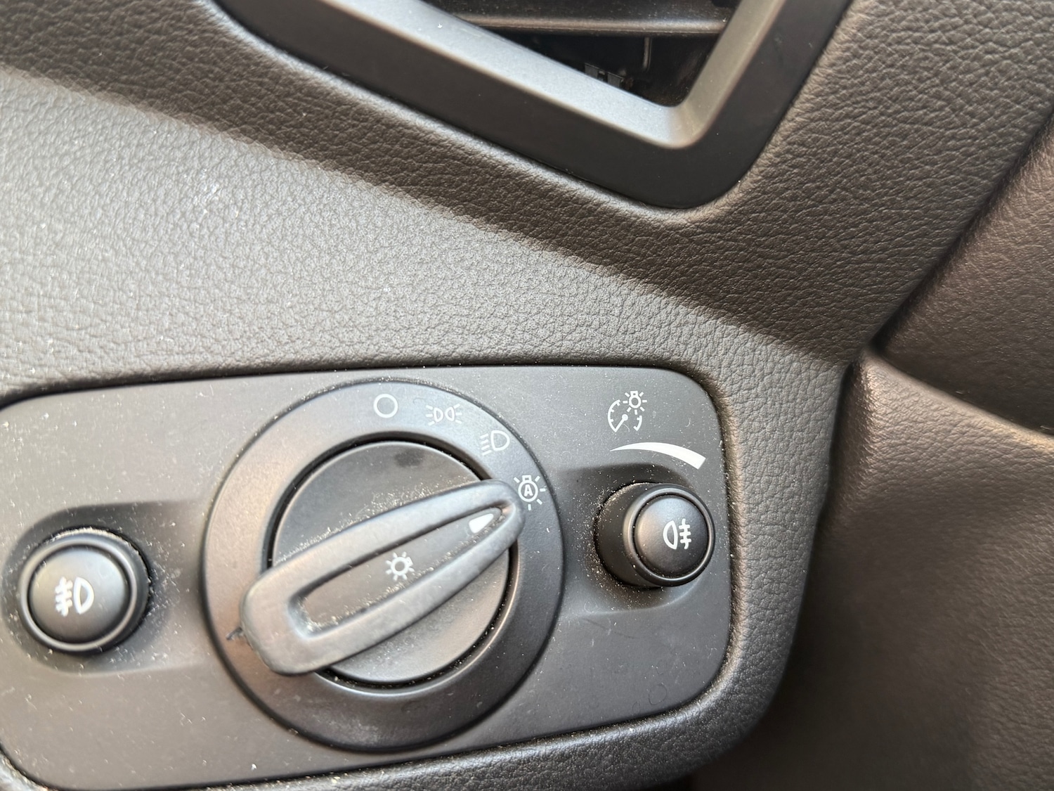 Used Ford Kuga 2016 for sale - 78045895: Photo 23