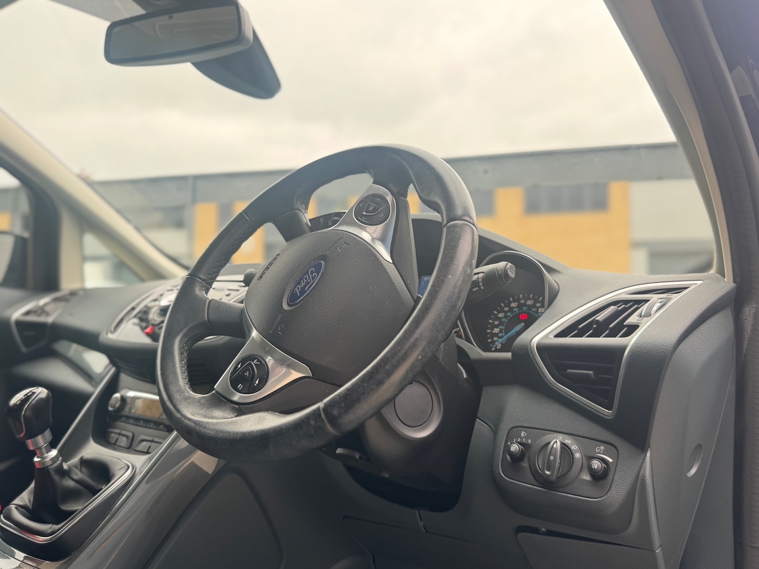 Used Ford C-Max 2014 for sale - 76589932: Photo 16