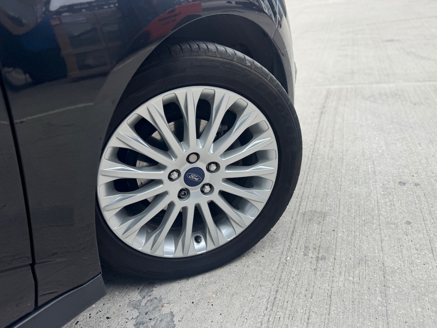 Used Ford C-Max 2014 for sale - 76589932: Photo 7