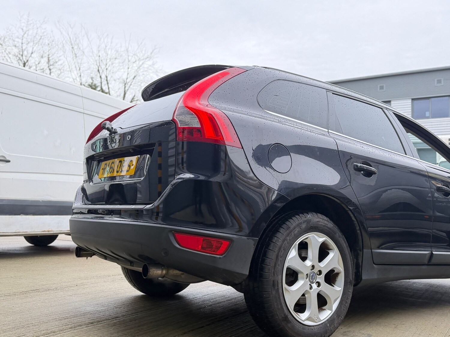 Used Volvo XC60 2023 for sale - 76885217: Photo 10