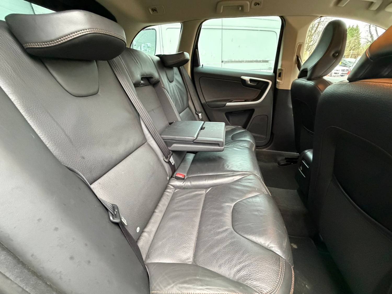 Used Volvo XC60 2023 for sale - 76885217: Photo 12