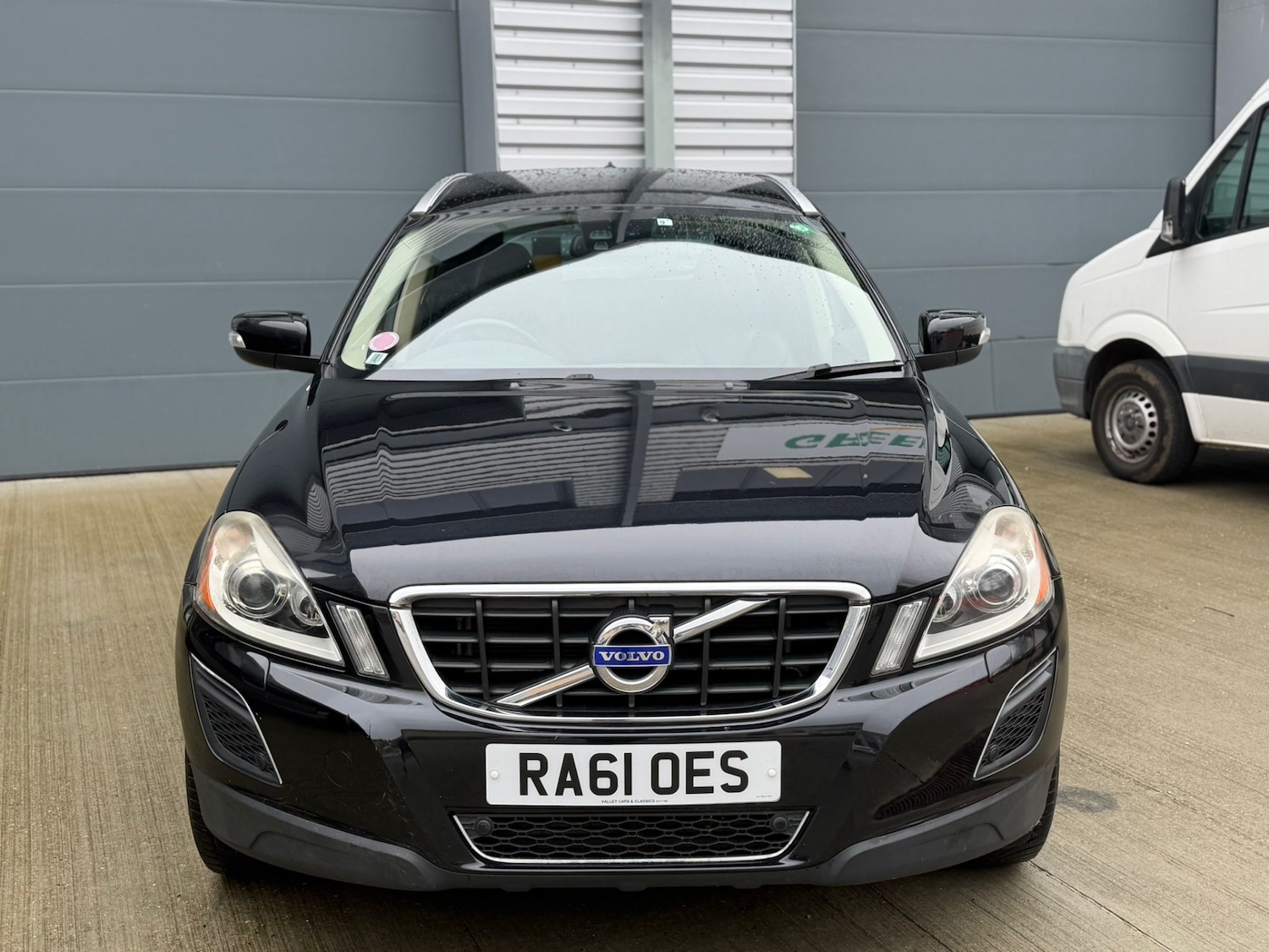 Used Volvo XC60 2023 for sale - 76885217: Photo 6