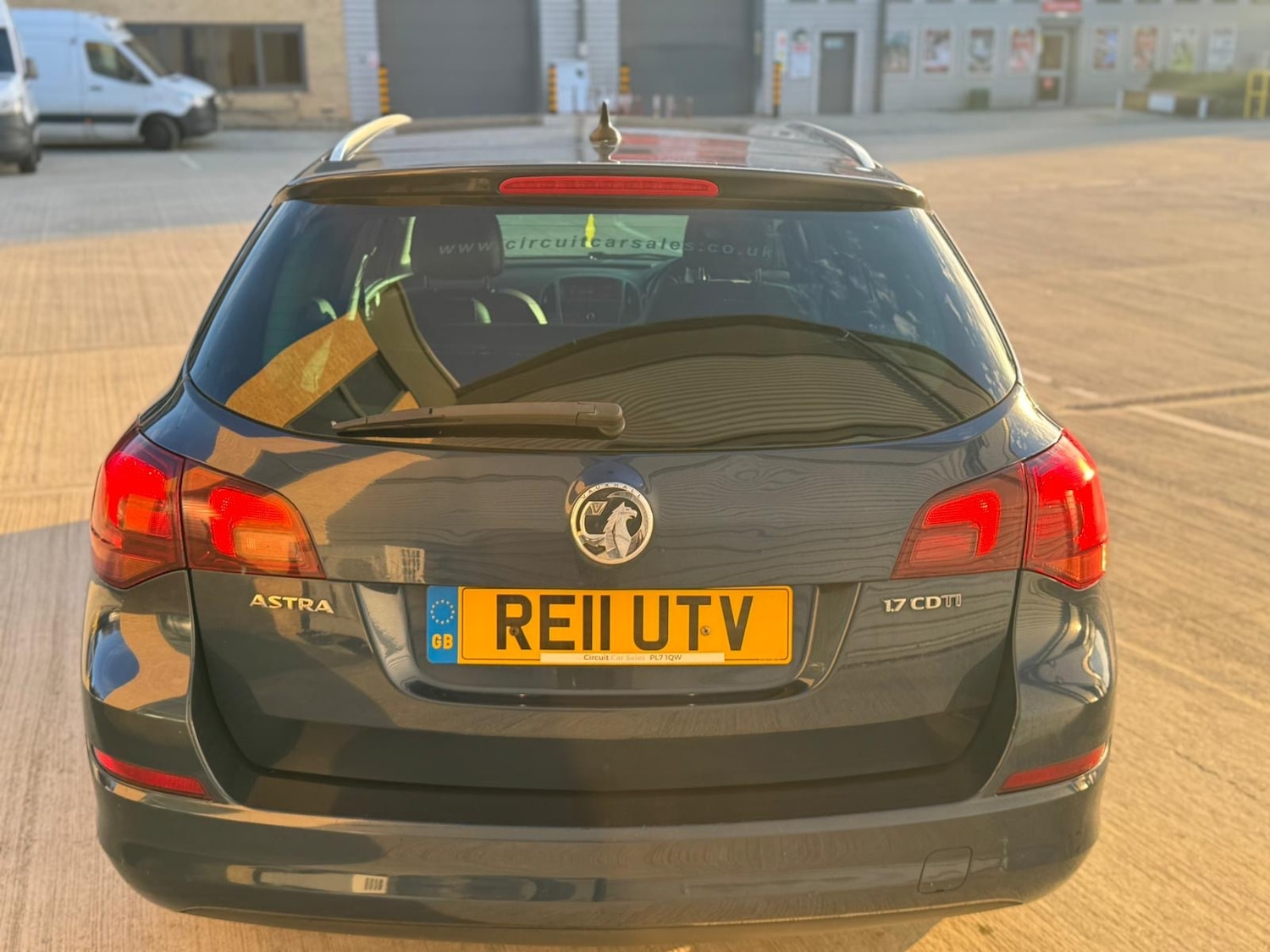 Used Vauxhall Astra 2011 for sale - 76120406: Photo 5