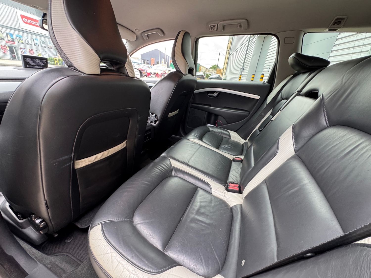 Used Volvo V70 2009 for sale - 76571383: Photo 10