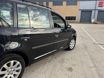 Used Volkswagen Touran 2007 for sale - 75706217: Photo
