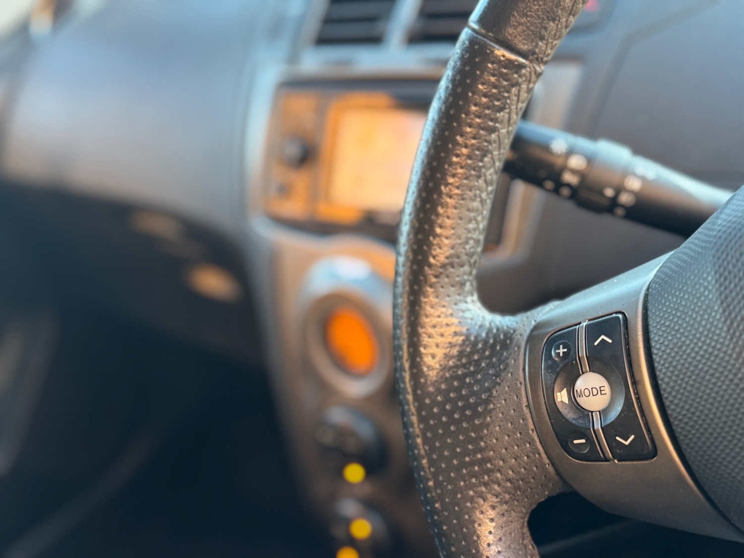 Used Toyota Yaris 2011 for sale - 77438221: Photo 13