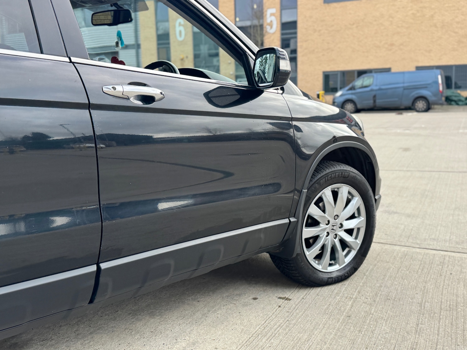 Used Honda CR-V 2010 for sale - 77697710: Photo 8