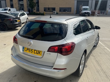 Used Vauxhall Astra 2016 for sale - 76040323: Photo 4