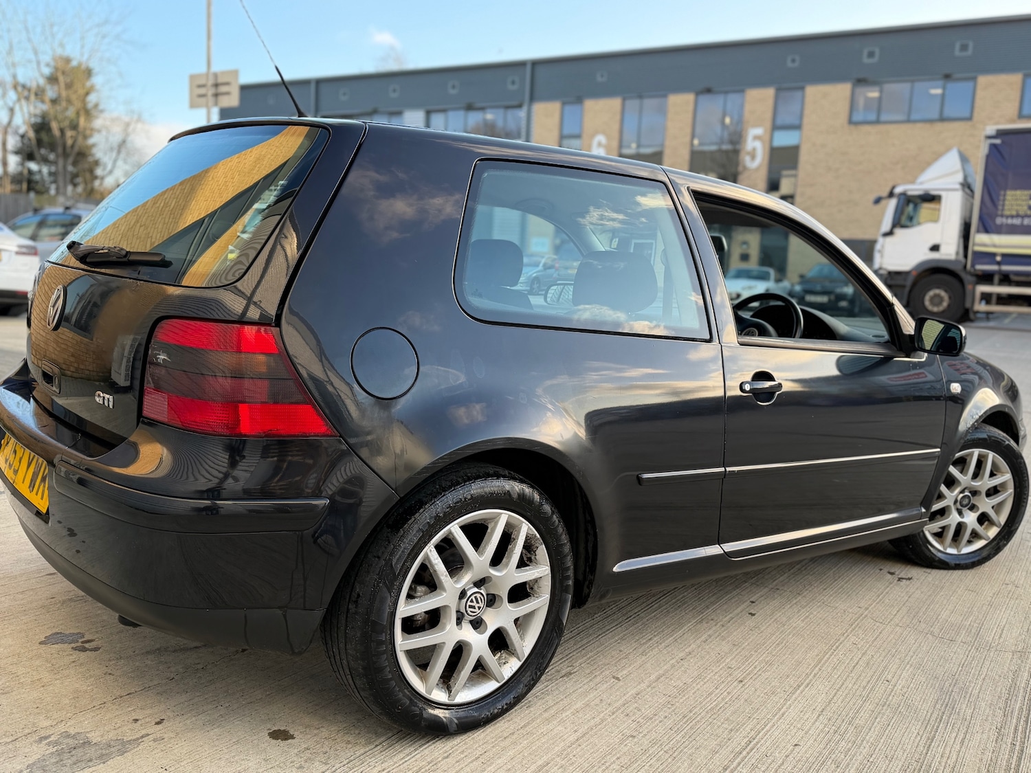 Used Volkswagen Golf 2003 for sale - 77036959: Photo 5