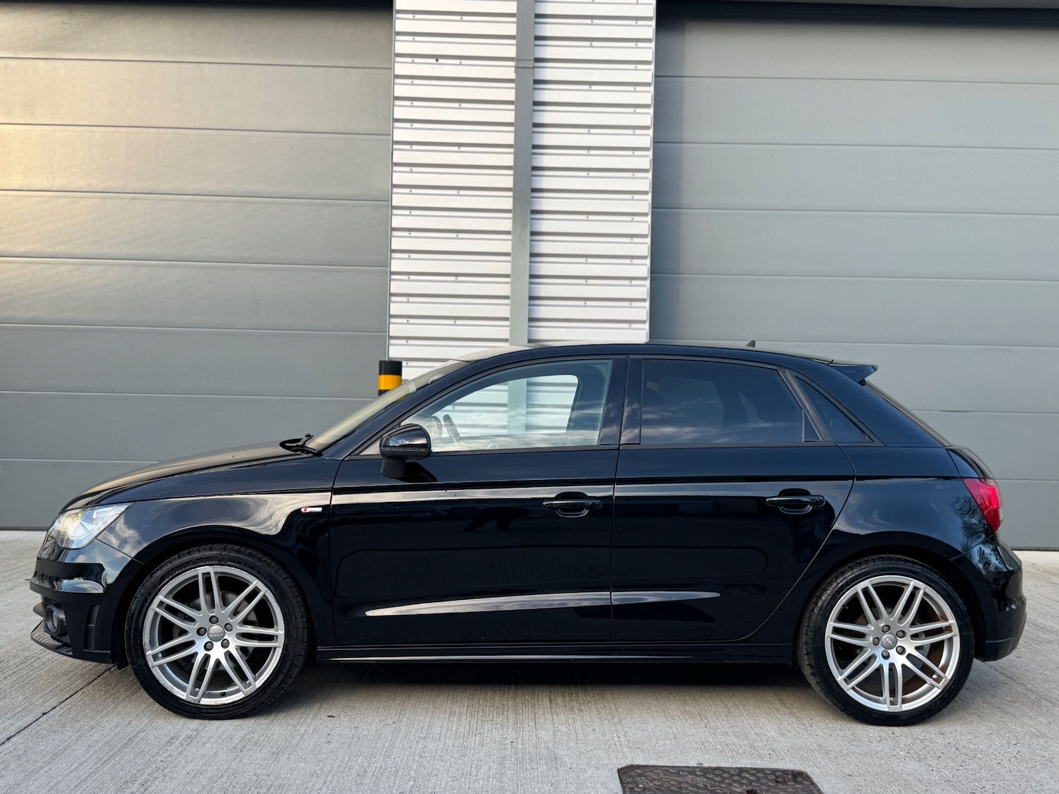 Used Audi A1 2012 for sale - 76748312: Photo 23