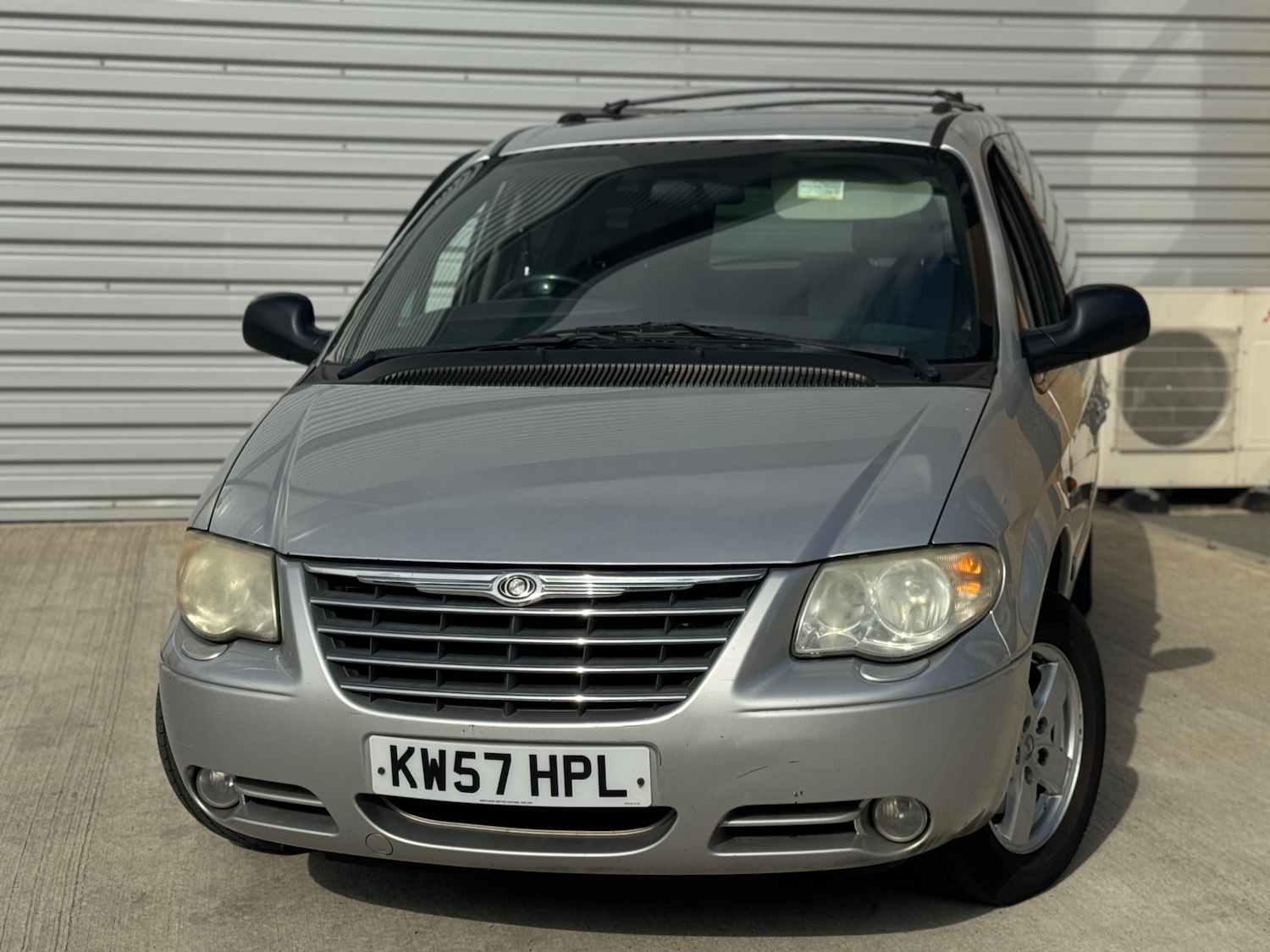 Used Chrysler Grand Voyager 2008 for sale - 76093873: Photo 2