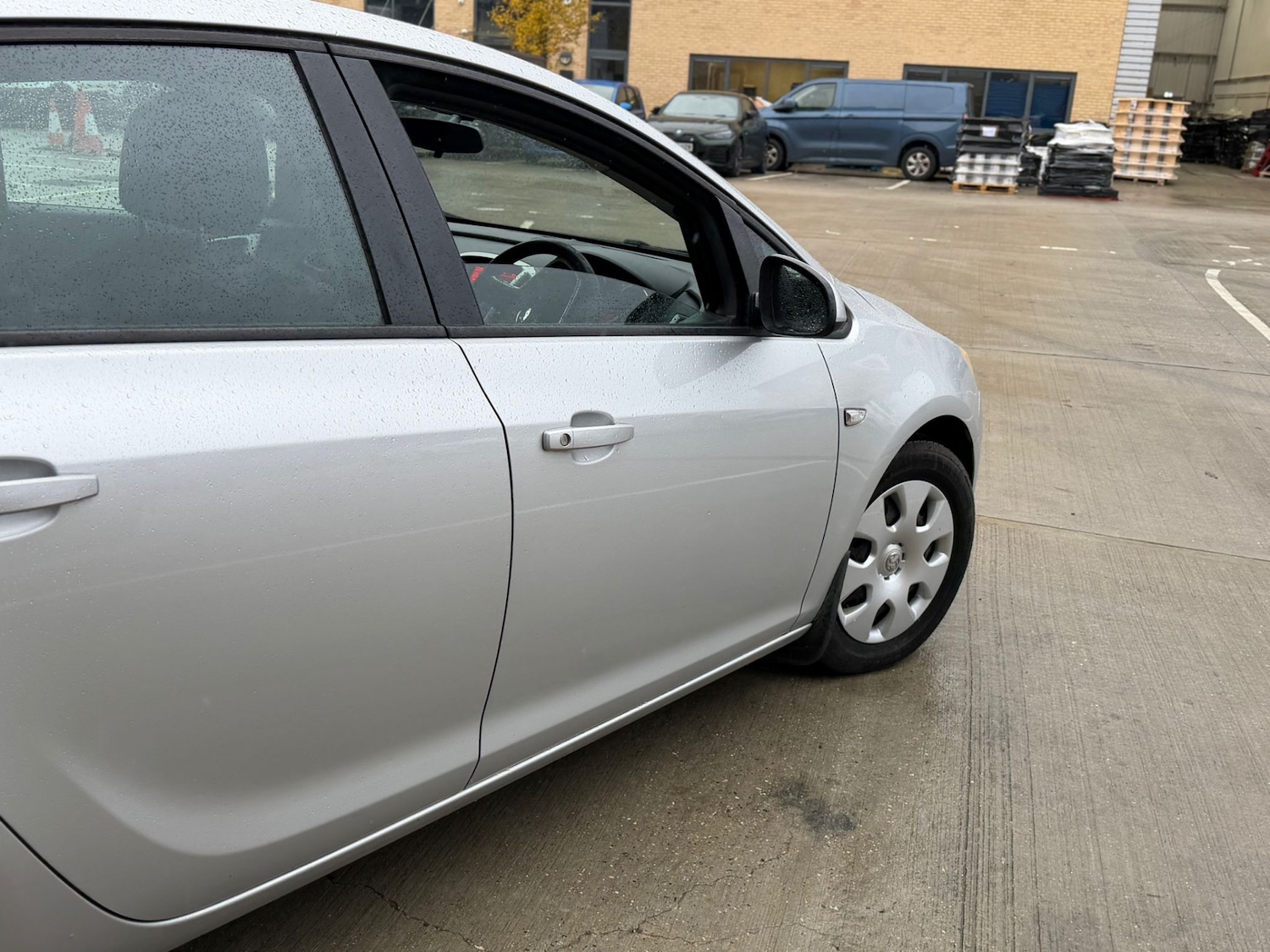 Used Vauxhall Astra 2010 for sale - 76885265: Photo 11