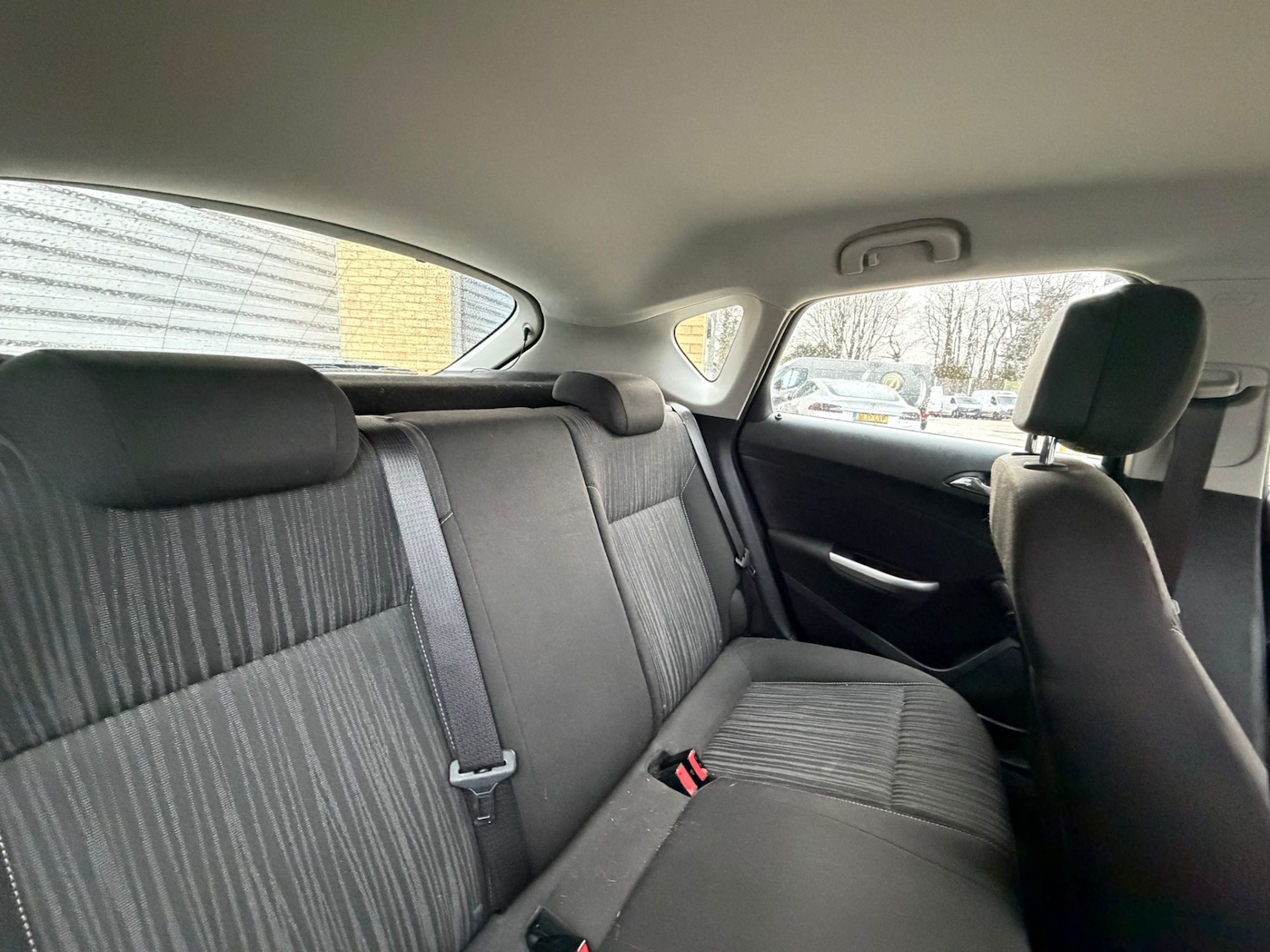 Used Vauxhall Astra 2010 for sale - 76885265: Photo 5