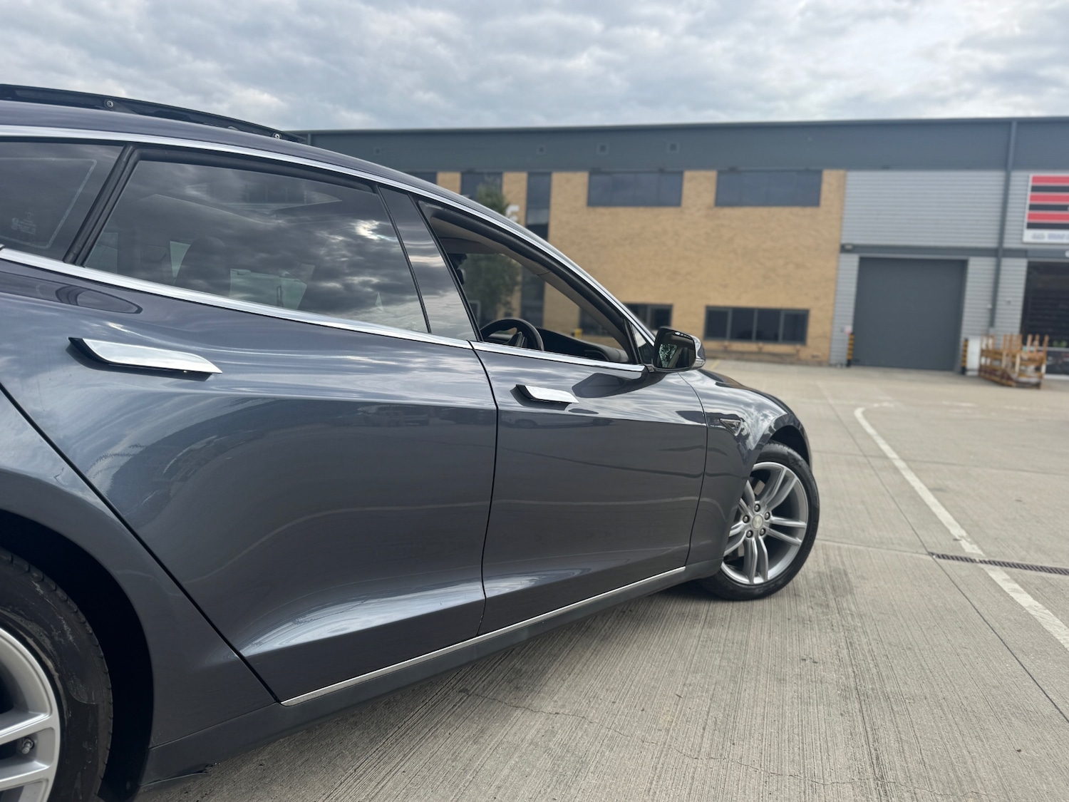 Used Tesla Model S 2014 for sale - 77536151: Photo 6