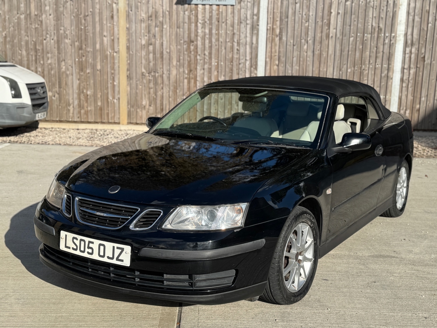 Used Saab 9-3 2005 for sale - 78045751: Photo 9