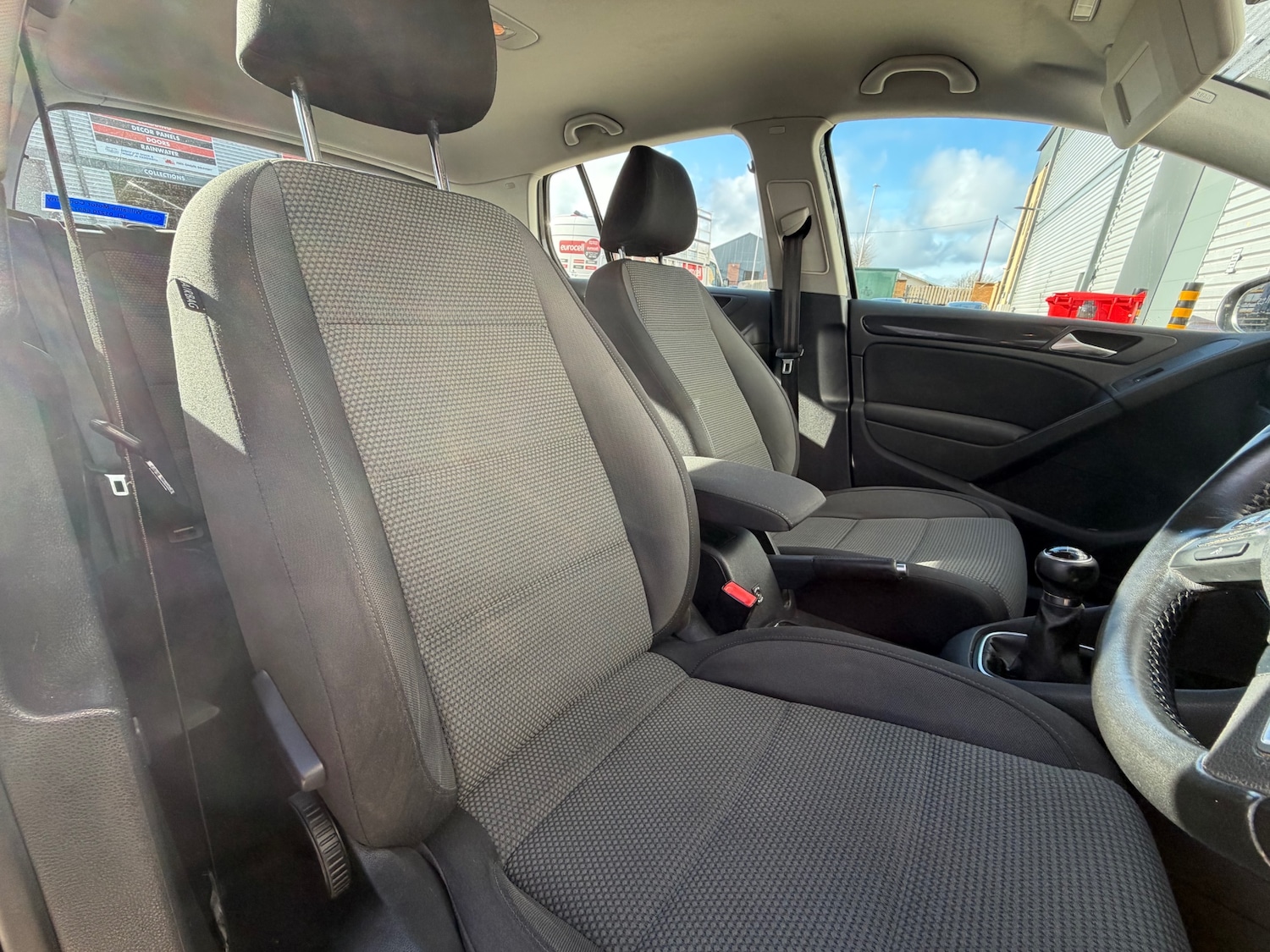 Used Volkswagen Golf 2012 for sale - 76571302: Photo 8