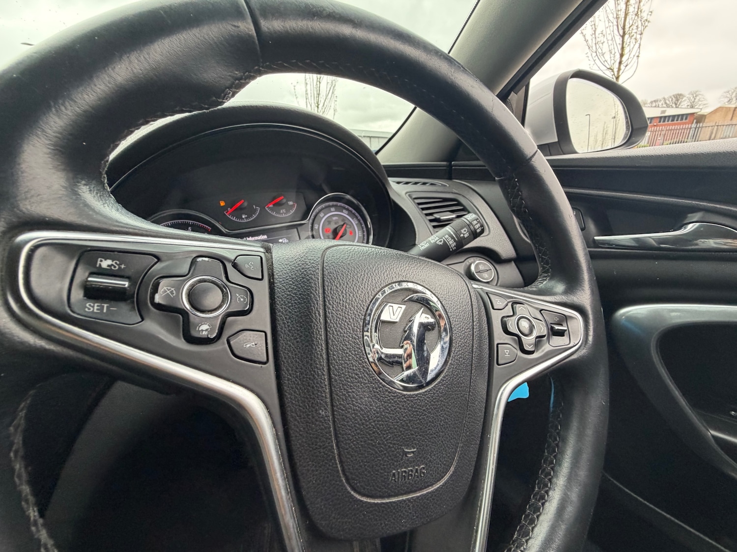 Used Vauxhall Insignia 2015 for sale - 78213905: Photo 14