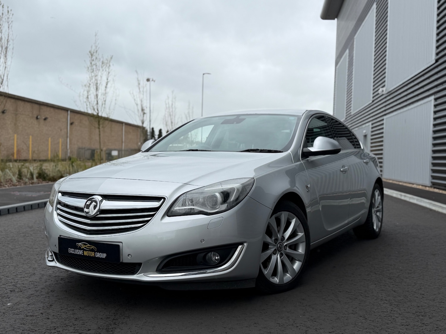 Used Vauxhall Insignia 2015 for sale - 78213905: Photo 2