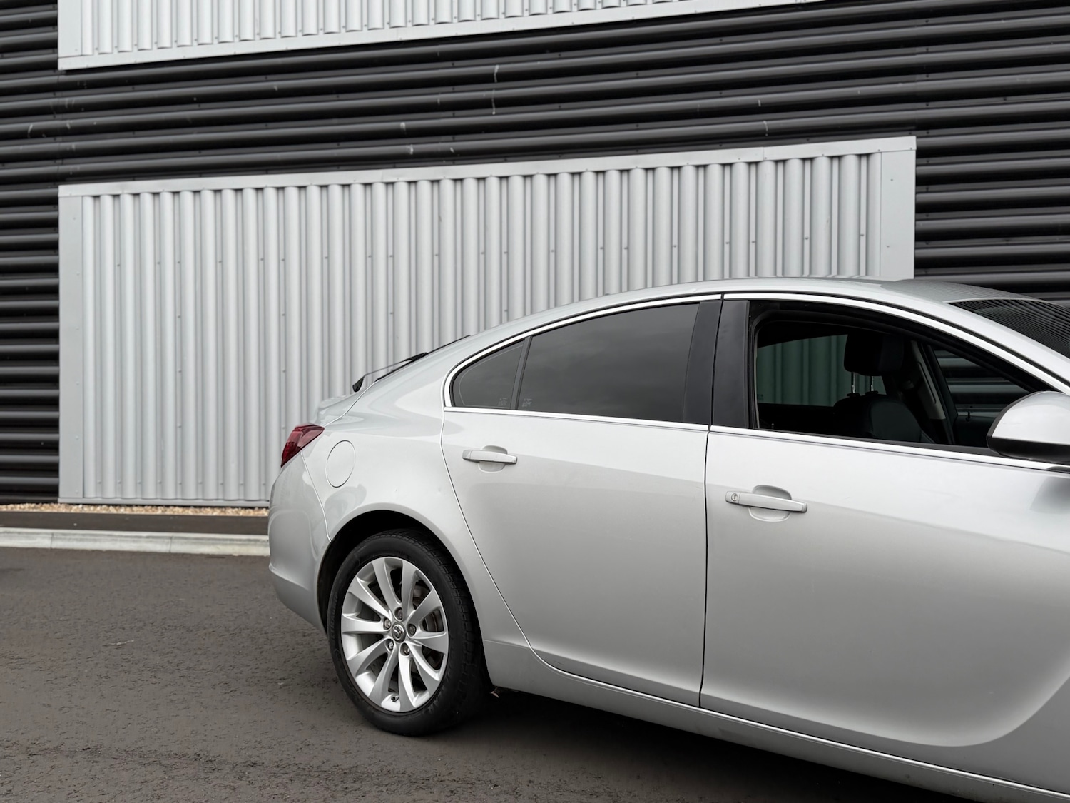 Used Vauxhall Insignia 2015 for sale - 78213905: Photo 6