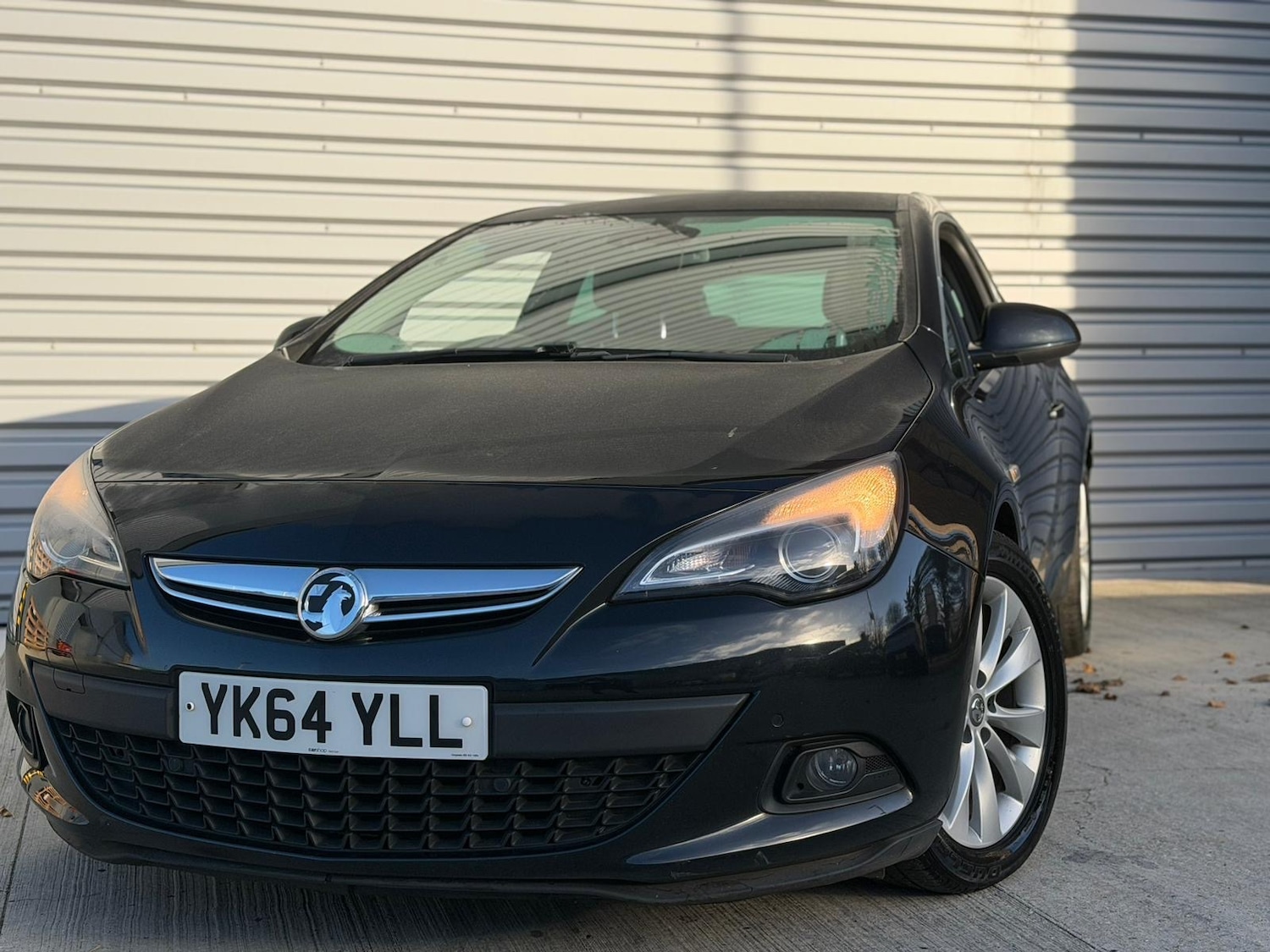 Used Vauxhall Astra GTC 2014 for sale - 76605977: Photo 2