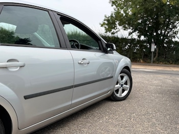Used Ford Focus 2006 for sale - 79302357: Photo