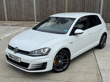 Used Volkswagen Golf 2014 for sale - 76174024: Photo 2