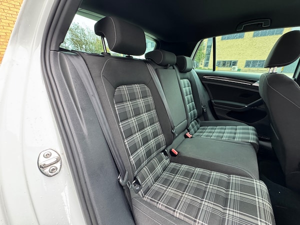 Used Volkswagen Golf 2014 for sale - 76174024: Photo 5
