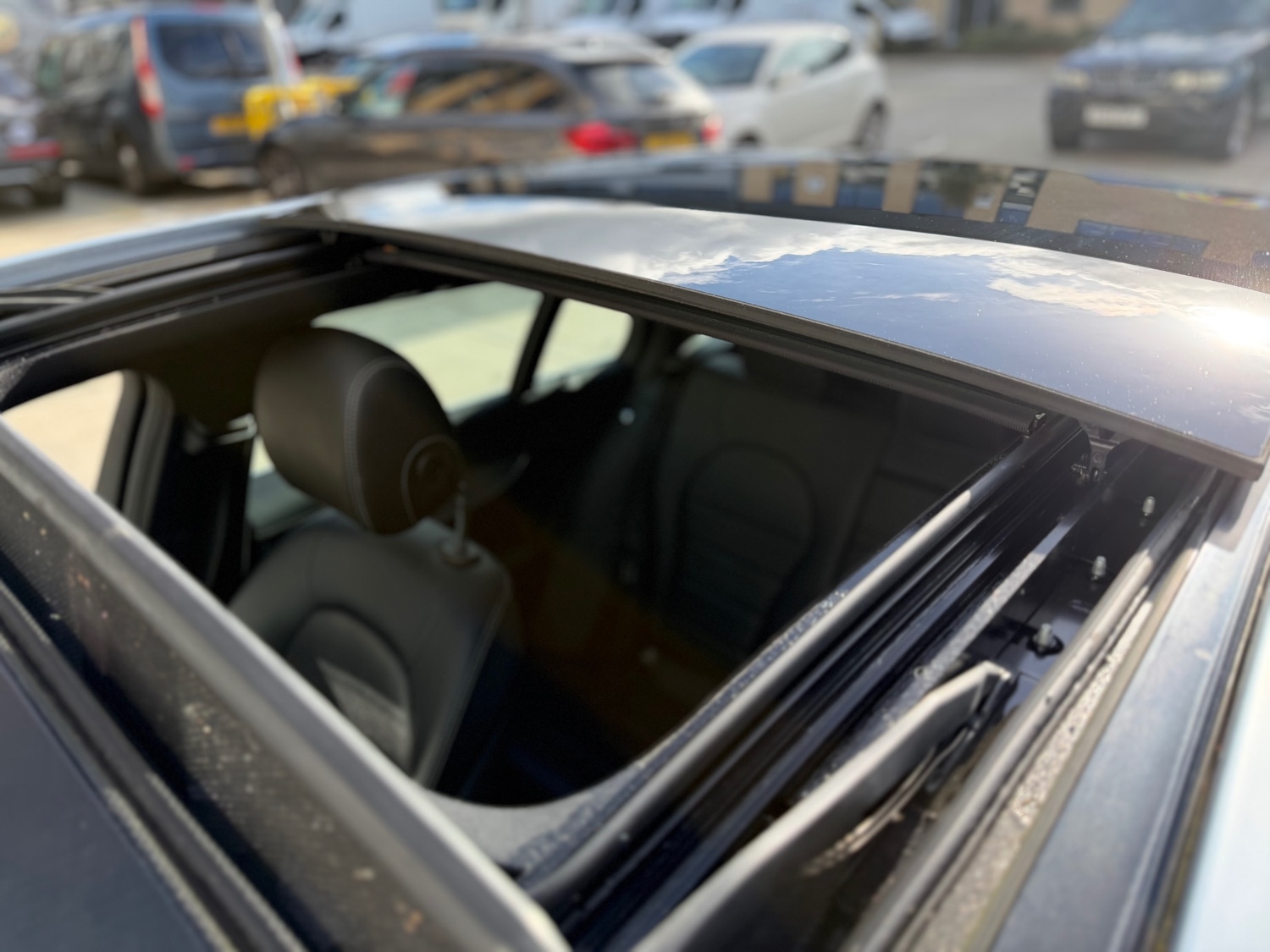 Used Mercedes-Benz C Class 2015 for sale - 76571339: Photo 16