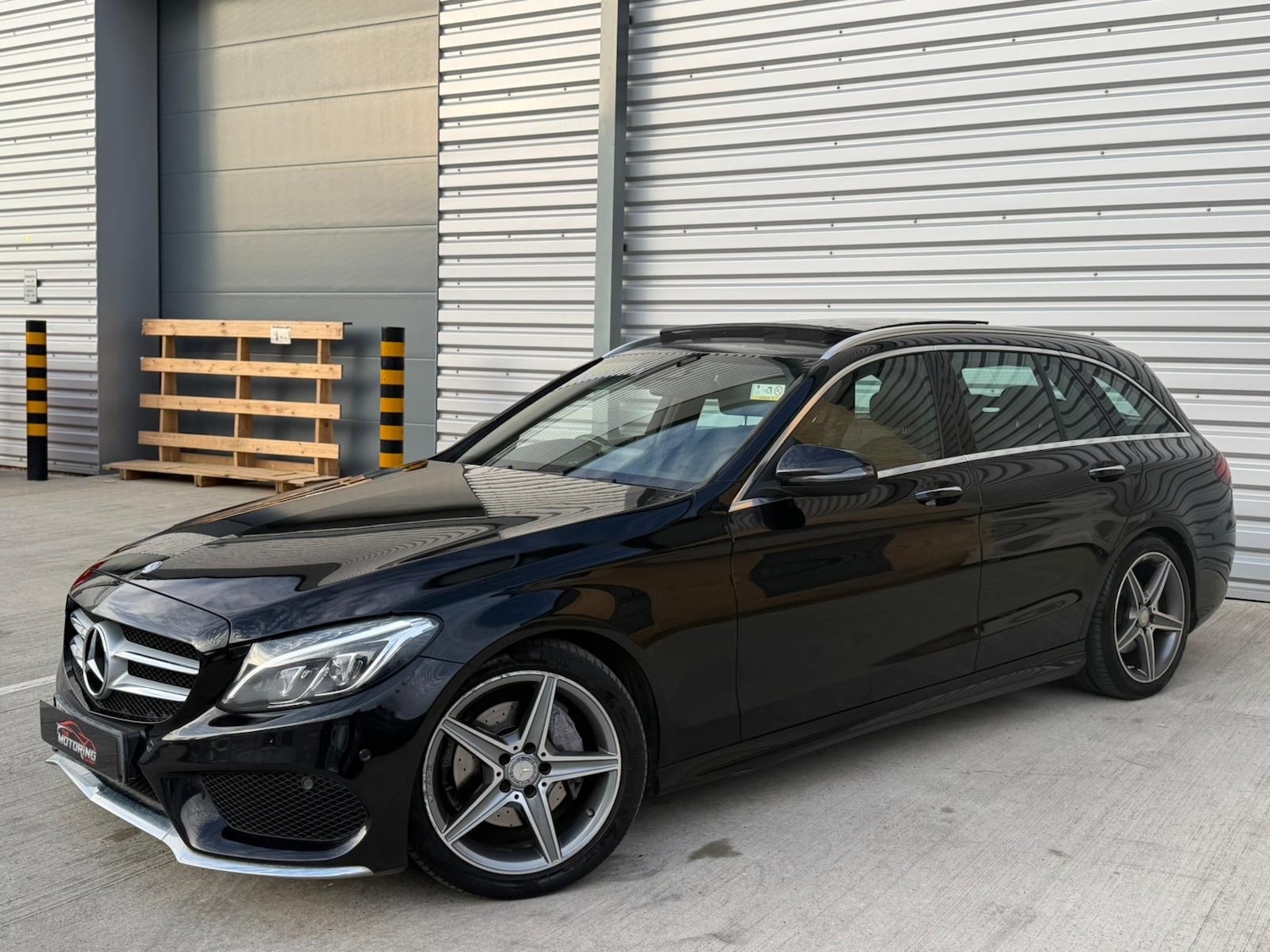 Used Mercedes-Benz C Class 2015 for sale - 76571339: Photo 2