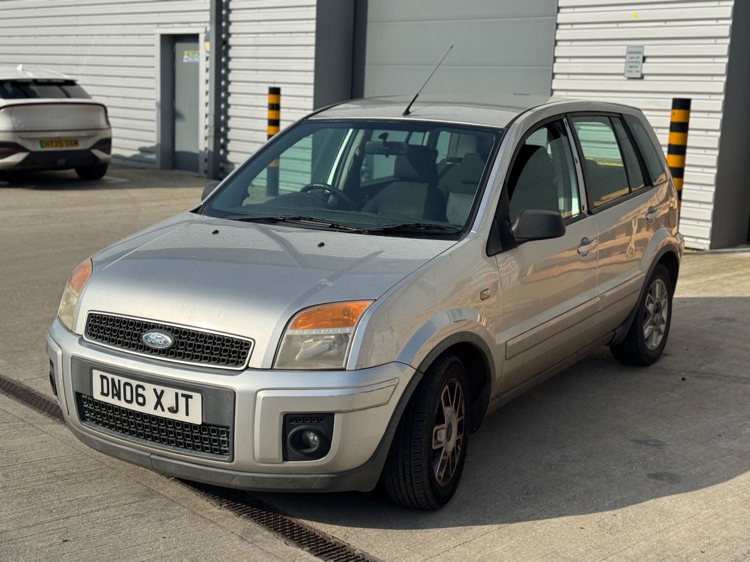 Used Ford Fusion 2006 for sale - 77669379: Photo 4
