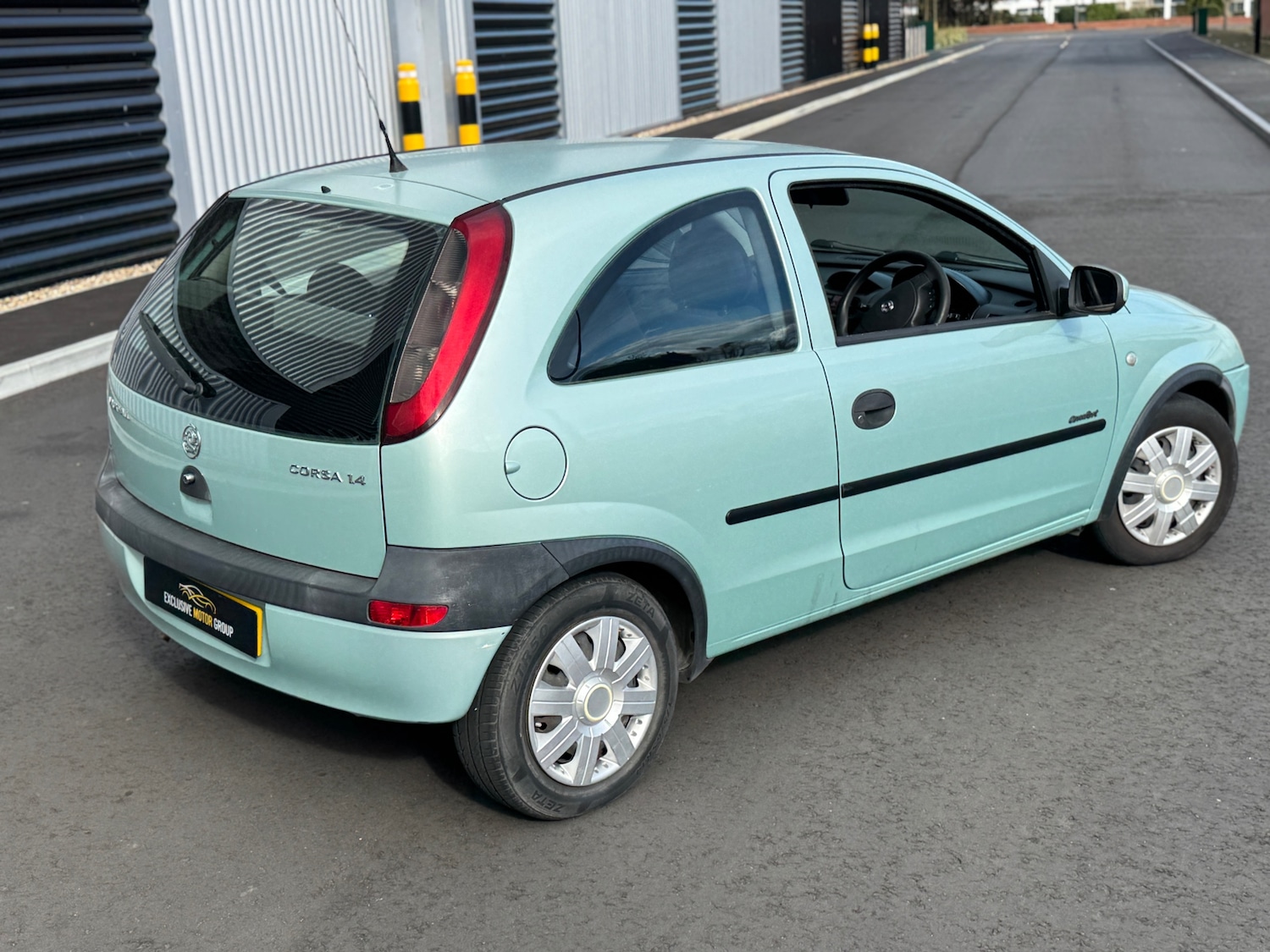 Used Vauxhall Corsa 2002 for sale - 78140539: Photo 4