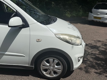 Used Hyundai i10 2012 for sale - 79372208: Photo